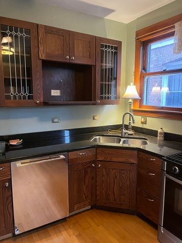 1424 Home Avenue, Berwyn, IL 60402