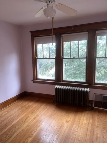 1424 Home Avenue, Berwyn, IL 60402