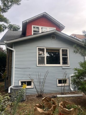 1424 Home Avenue, Berwyn, IL 60402