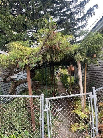 1424 Home Avenue, Berwyn, IL 60402