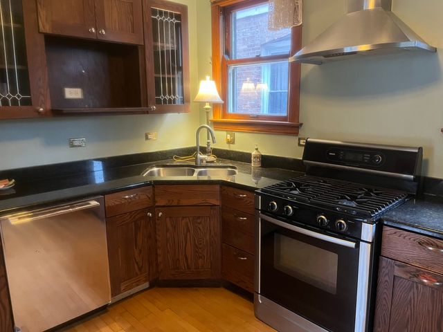 1424 Home Avenue, Berwyn, IL 60402