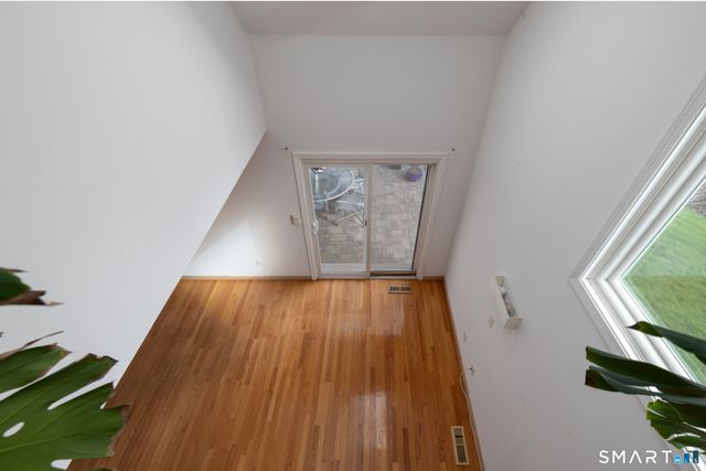 108 Sandpiper Crescent 108, Milford, CT 06460