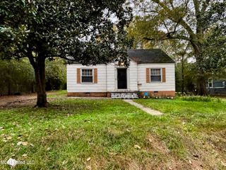 207 Mason Boulevard, Jackson, MS 39212
