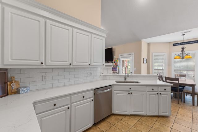 176 Sunline Dr., Petal, MS 39465