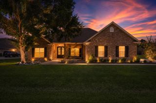 176 Sunline Dr., Petal, MS 39465