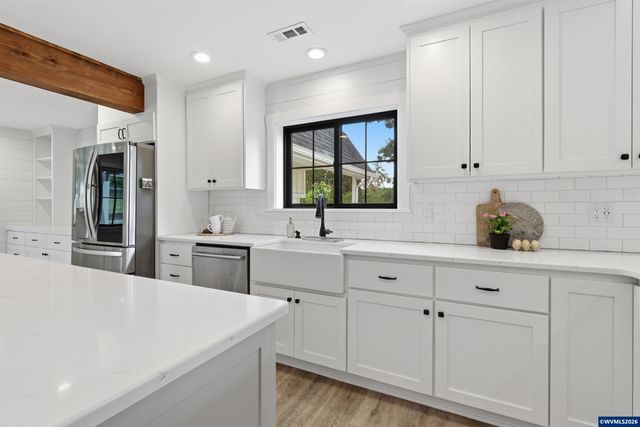 5801 NE Abbey Rd, Carlton, OR 97111
