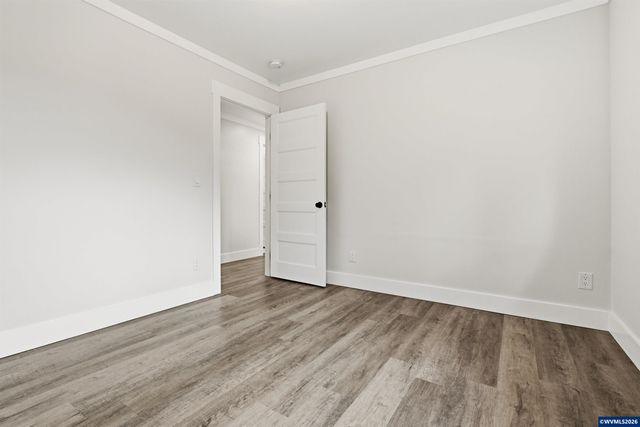 5801 NE Abbey Rd, Carlton, OR 97111