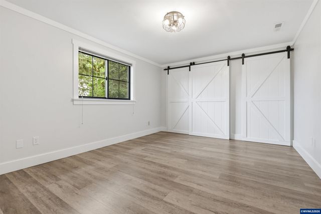 5801 NE Abbey Rd, Carlton, OR 97111