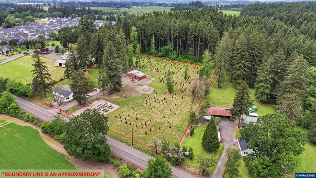 5801 NE Abbey Rd, Carlton, OR 97111