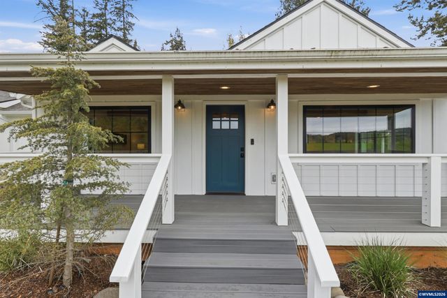 5801 NE Abbey Rd, Carlton, OR 97111