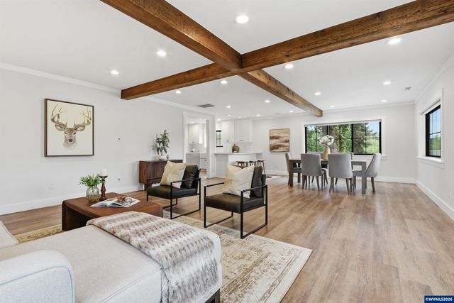 5801 NE Abbey Rd, Carlton, OR 97111
