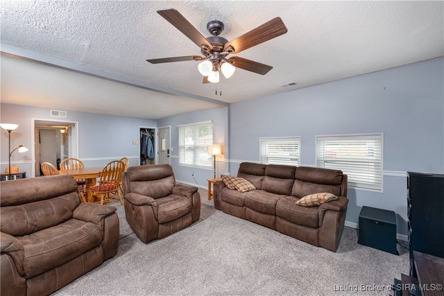 303 Pimlico Drive, New Albany, IN 47150