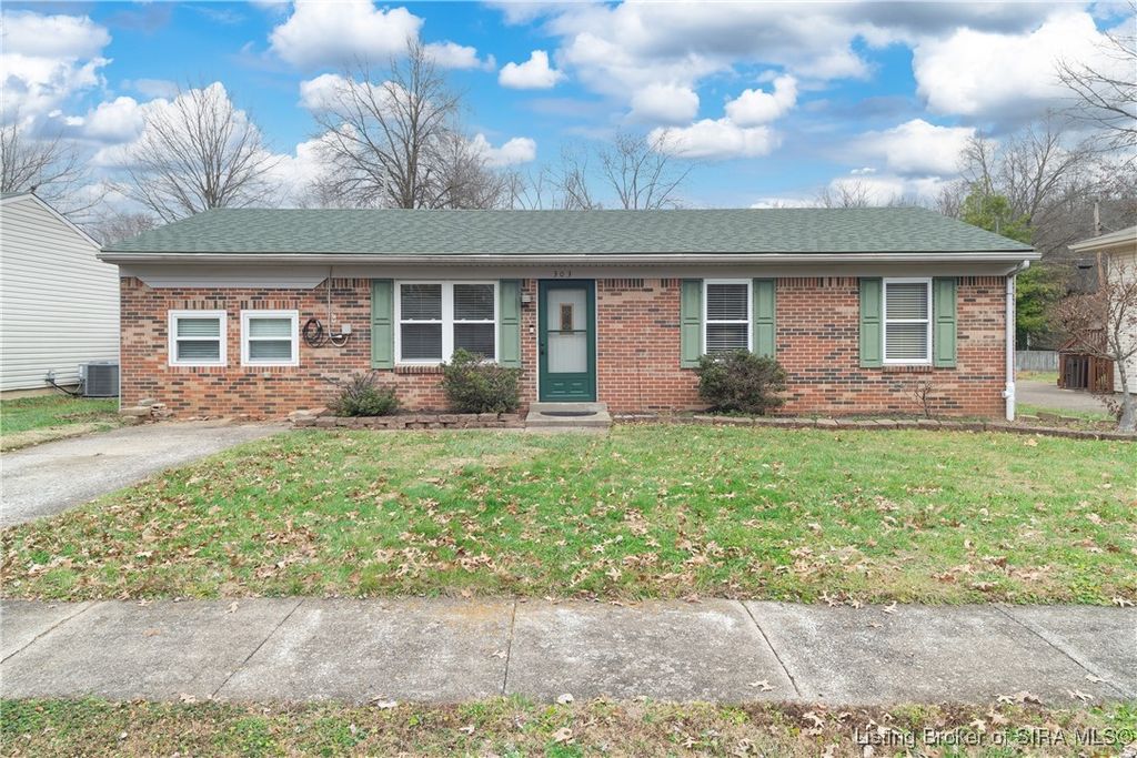 303 Pimlico Drive, New Albany, IN 47150