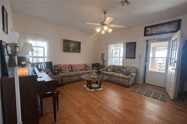 10391 Highway 359, Orange Grove, TX 78372