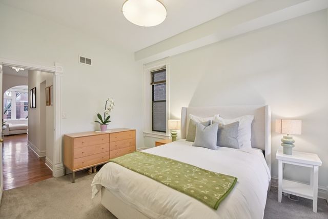 2142 N Racine Avenue 2, Chicago, IL 60614