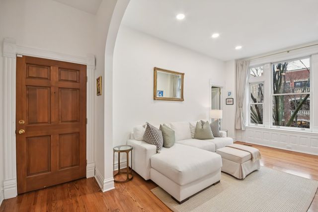 2142 N Racine Avenue 2, Chicago, IL 60614