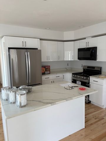 10 Idalla Ave, Worcester, MA 01606