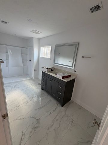 10 Idalla Ave, Worcester, MA 01606