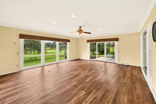 1542 Comanche Glen, Madison, WI 53704