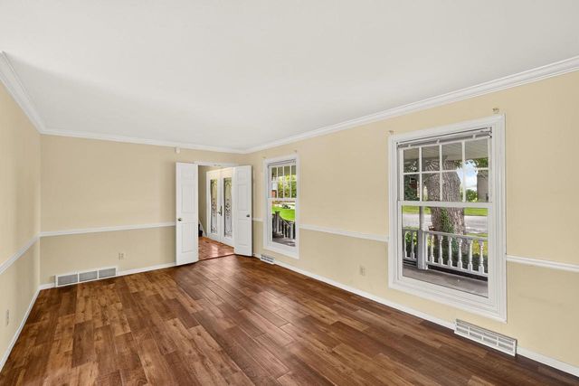 1542 Comanche Glen, Madison, WI 53704