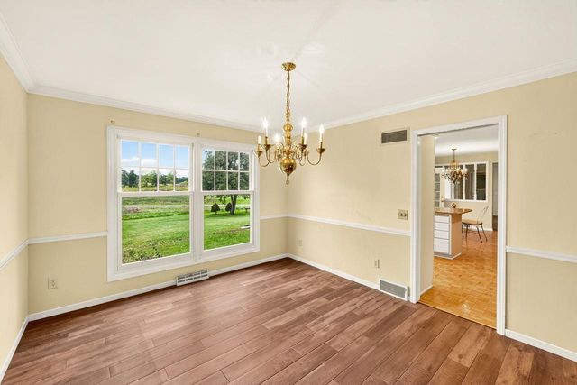 1542 Comanche Glen, Madison, WI 53704