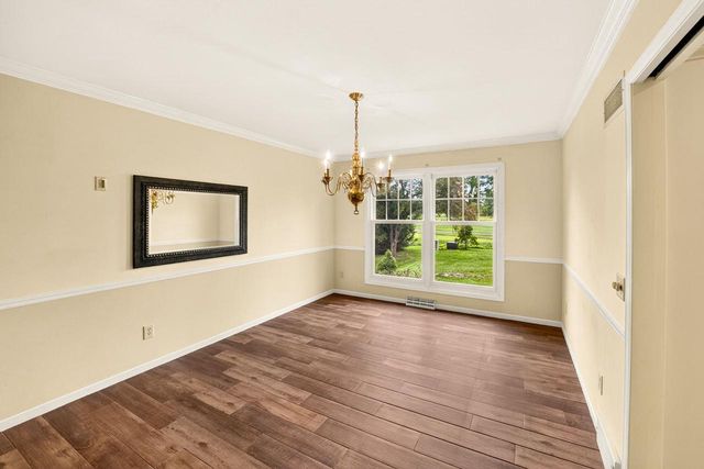 1542 Comanche Glen, Madison, WI 53704