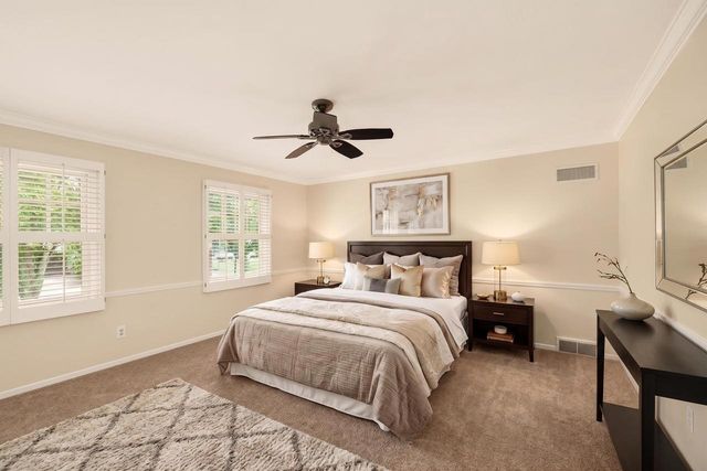 1542 Comanche Glen, Madison, WI 53704