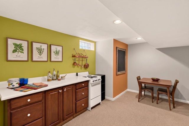 1542 Comanche Glen, Madison, WI 53704