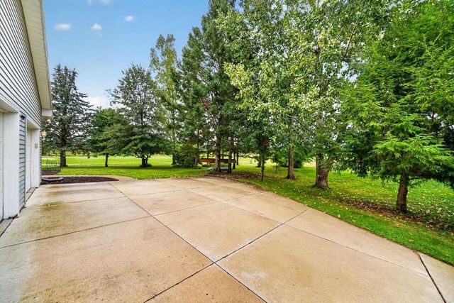1542 Comanche Glen, Madison, WI 53704
