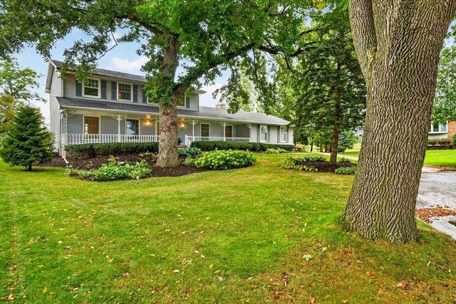 1542 Comanche Glen, Madison, WI 53704