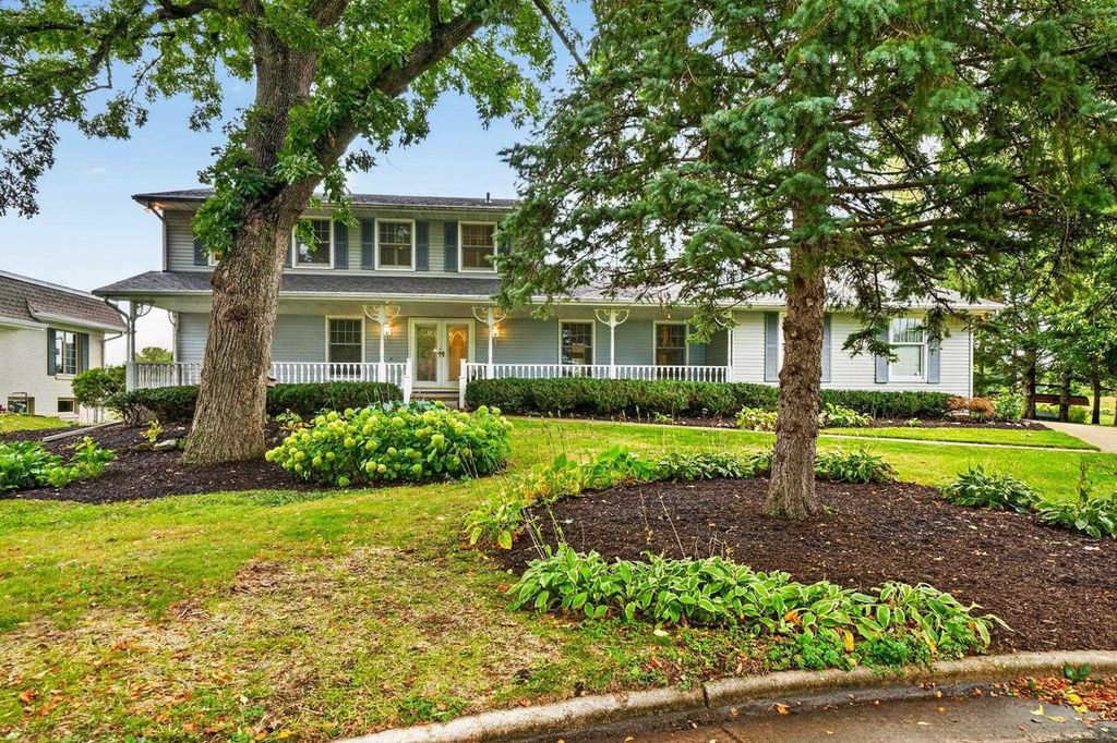 1542 Comanche Glen, Madison, WI 53704