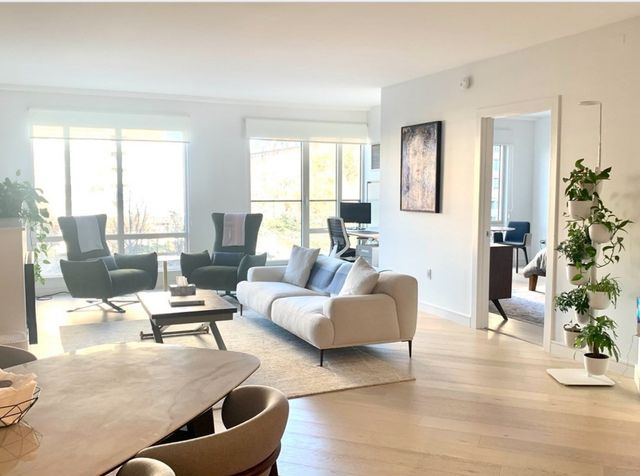 110 Broad St 403, Boston, MA 02110