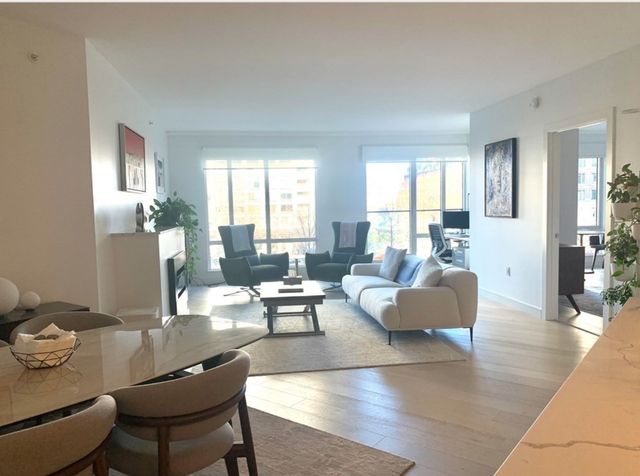 110 Broad St 403, Boston, MA 02110
