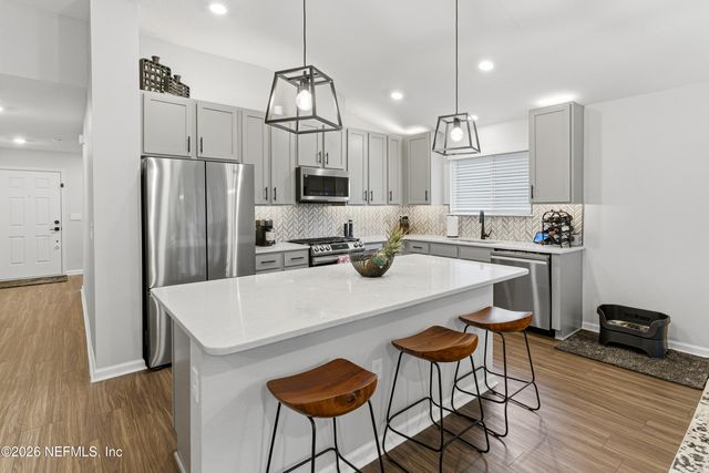 10925 STAPLETON Drive, Jacksonville, FL 32222