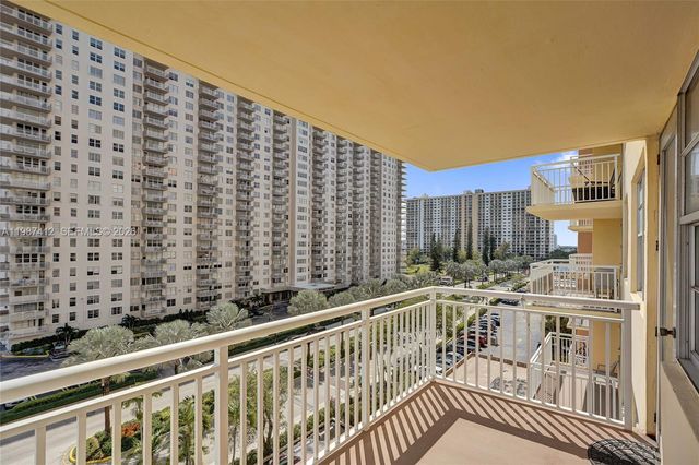 251 174th St 614, Sunny Isles Beach, FL 33160