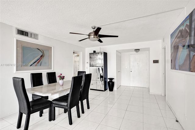 251 174th St 614, Sunny Isles Beach, FL 33160