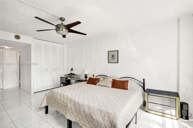251 174th St 614, Sunny Isles Beach, FL 33160