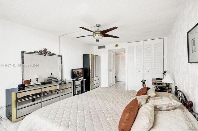 251 174th St 614, Sunny Isles Beach, FL 33160