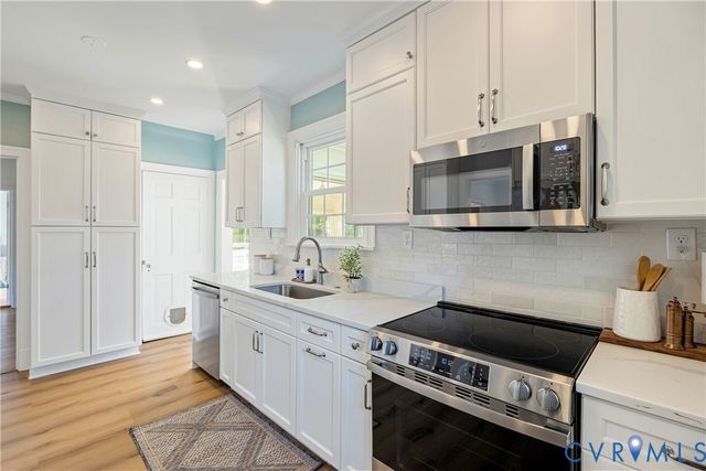 4913 W Franklin St, Richmond, VA 23226