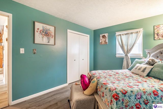 5822 S Main Street, Eminence, KY 40019