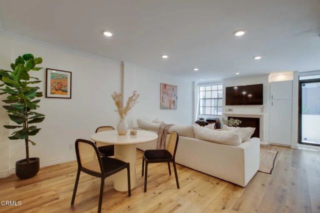 750 N Kings Road 117, West Hollywood, CA 90069