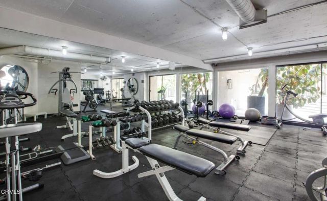 750 N Kings Road 117, West Hollywood, CA 90069