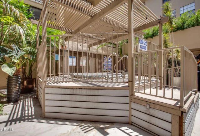 750 N Kings Road 117, West Hollywood, CA 90069