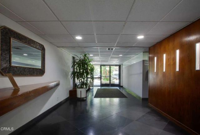 750 N Kings Road 117, West Hollywood, CA 90069