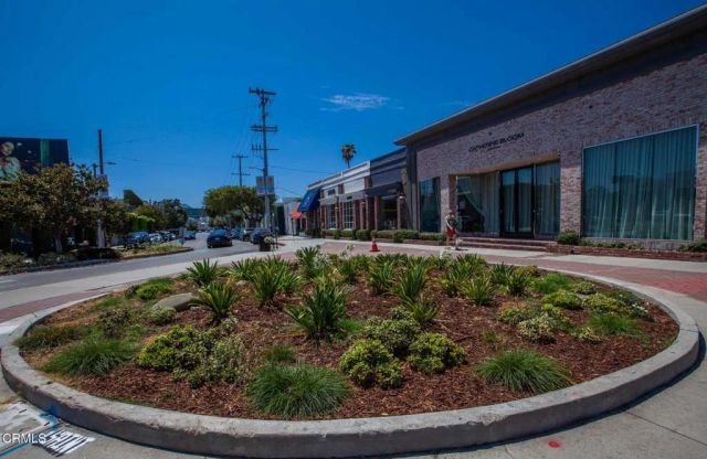 750 N Kings Road 117, West Hollywood, CA 90069
