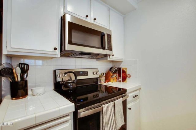 750 N Kings Road 117, West Hollywood, CA 90069
