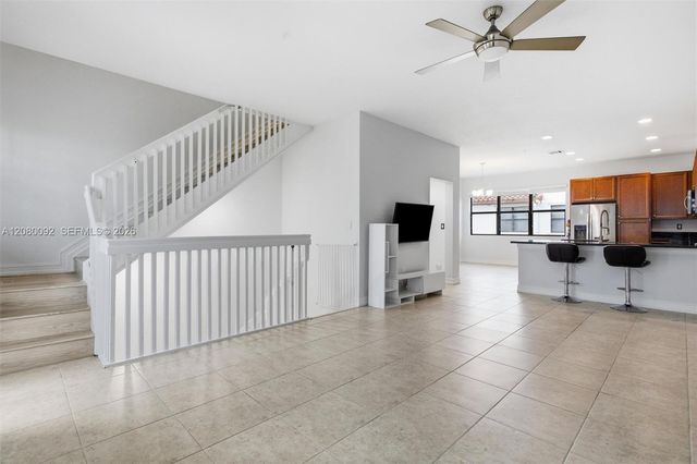 11621 SW 13th Court, Pembroke Pines, FL 33025
