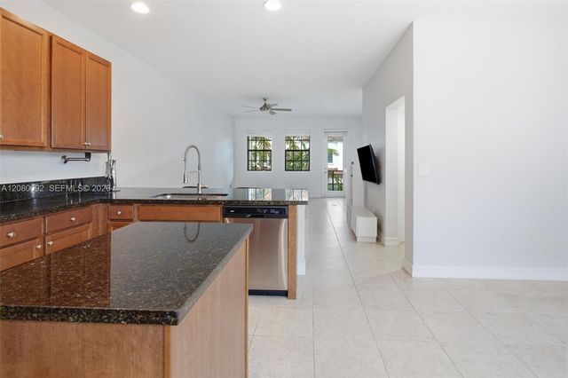 11621 SW 13th Court, Pembroke Pines, FL 33025