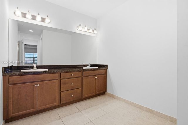11621 SW 13th Court, Pembroke Pines, FL 33025