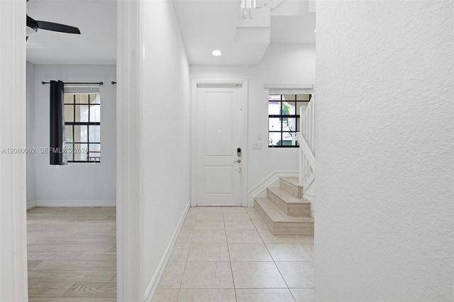 11621 SW 13th Court, Pembroke Pines, FL 33025